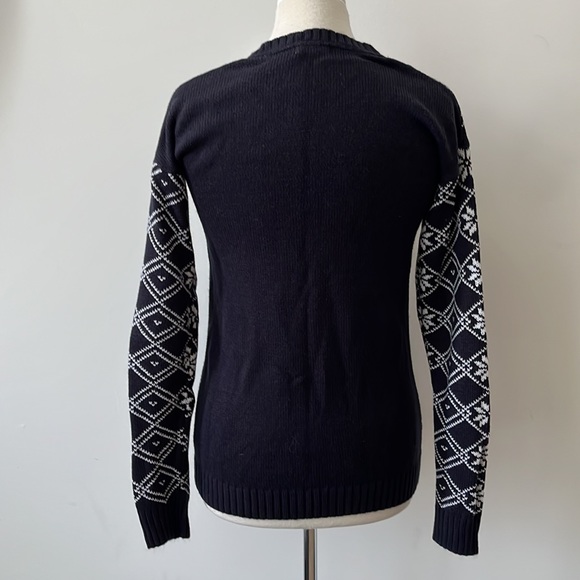 Ardene “Chillin’ With My Snowmies” Ugly Christmas Sweater - Medium - Picture 2 of 6